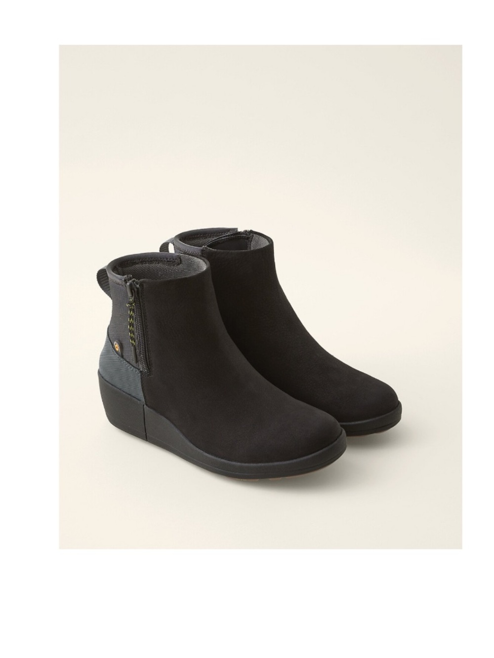 Bogs Vista rugged zip low wedge boots